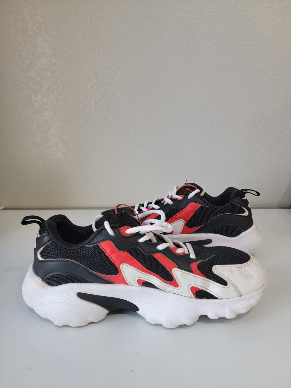 Reebok DMX 1000 Men's Size 9 Black White Red Chunky Running Sneakers